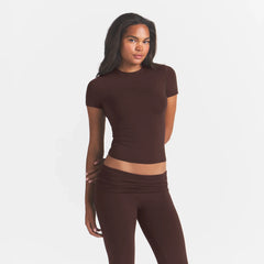 COTTON JERSEY T-SHIRT | ESPRESSO ON A MODEL FRONT VIEW @ | FOCUS: 0.0, 1.0, 0.9