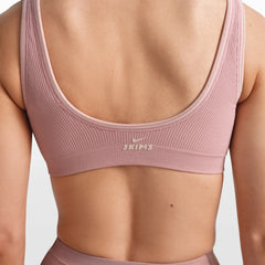 NikeSKIMS RIBBED SEAMLESS MICRO SCOOP BRA | HIMALAYAN/ECRU ON A MODEL FRONT VIEW @ | FOCUS: 0.0, 1.0, 0.9