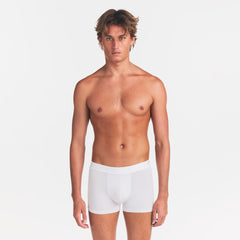 SKIMS STRETCH MENS 5" BOXER BRIEF | CHALK ON A MODEL FRONT VIEW