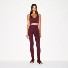 NikeSKIMS MATTE 29" LEGGING | CURRANT ON A MODEL FRONT VIEW @ | FOCUS: 0.0, 1.0, 0.9 | FPOs
