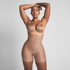 SKIMS BODY CORE SCULPT HIGH-WAISTED SHORT | SIENNA ON A MODEL FRONT VIEW
