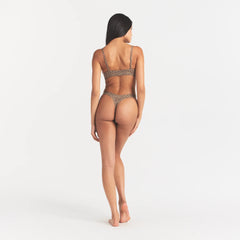 FITS EVERYBODY TRIANGLE BRALETTE | DESERT LEOPARD INK PRINT ON A MODEL BACK VIEW @ | FOCUS: 0.0, 1.0, 0.9