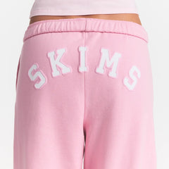 COTTON FLEECE CLASSIC STRAIGHT LEG PANT | HALITE WITH SNOW LOGO ON A MODEL BACK VIEW @ | FOCUS: 0.0, 1.0, 0.9
