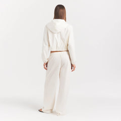 WOVEN COTTON OVERSIZED STRAIGHT LEG PANT | EGRET ON A MODEL FRONT VIEW @ | FOCUS: 0.0, 1.0, 0.9