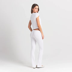 WORN IN JERSEY HEART STRAIGHT LEG PANT | SNOW ON A MODEL SIDE VIEW @ | FOCUS: 0.0, 1.0, 0.9