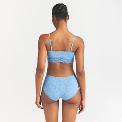 LIGHTWEIGHT COTTON LACE BOY SHORT | SURF DAINTY FLORAL PRINT ON A MODEL SIDE VIEW @ | FOCUS: 0.0, 1.0, 0.9