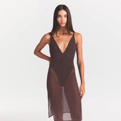SKIMS BODY MESH PLUNGE MIDI DRESS | RAISIN ON A MODEL SIDE VIEW @