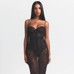 ULTRA FINE LACE STRAPLESS CORSET LONG DRESS | ONYX ON A MODEL SIDE VIEW @ | FOCUS: 0.0, 1.0, 0.9