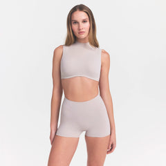 NikeSKIMS STUDIO STRETCH DIP FRONT 2" SHORT | LINENON A MODEL FRONT
