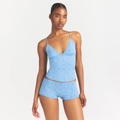 LIGHTWEIGHT COTTON LACE CAMI AND BOY SHORT SET | SURF DAINTY FLORAL PRINT ON A MODEL SIDE VIEW @ | FOCUS: 0.0, 1.0, 0.9