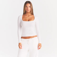 COTTON JERSEY SCOOP NECK LONG SLEEVE TOP | MARBLE ON A MODEL SIDE VIEW @ | FOCUS: 0.0, 1.0, 0.9
