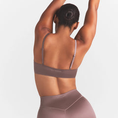 NikeSKIMS SATIN SHINE SCOOP CAMI BRA | RESIN ON A MODEL SIDE VIEW @ | FOCUS: 0.0, 1.0, 0.9