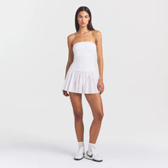 COTTON POPLIN MINI TUBE DRESS | SNOW ON A MODEL FRONT VIEW @ | FOCUS: 0.0, 1.0, 0.9
