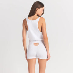 WORN IN JERSEY HEART ONESIE | SNOW ON A MODEL BACK VIEW @ | FOCUS: 0.0, 1.0, 0.9