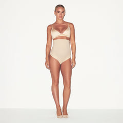 WIRELESS FORM MATERNITY NURSING BRA | SAND ON A MODEL FRONT VIEW @ | FOCUS: 0.0, 1.0, 0.9
