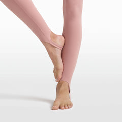 NikeSKIMS MATTE V-LINE STIRRUP LEGGING | HIMALAYAN ON A MODEL FRONT VIEW @ | FOCUS: 0.0, 1.0, 0.9
