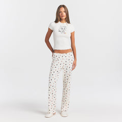 LOGO POINTELLE STRAIGHT LEG PANT | MARBLE TOSSED BUNNY ON A MODEL FRONT VIEW @ | FOCUS: 0.0, 1.0, 0.9
