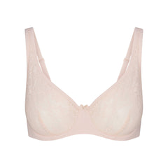 SKIMS LACE UNLINED MINIMIZER BRA | PRIMROSE FLAT ON A WHITE BACKGROUND | FLT