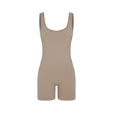 NikeSKIMS RIBBED SEAMLESS SCOOP 5" ONE PIECE | DRIFTWOOD