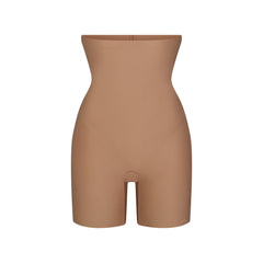 SKIMS BODY CORE SCULPT HIGH-WAISTED SHORT | SIENNA (SHAPEWEAR SHORTS) FLAT ON A WHITE BACKGROUND | FLT