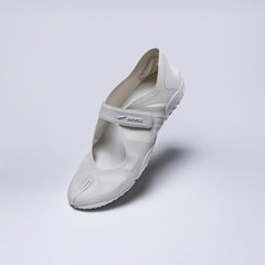 NikeSKIMS FOOTWEAR RIFT MESH | LT BONE/LT BONE-LT OREWOOD B | FLT @ | FOCUS: 0.0, 1.0, 0.9