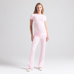 COTTON JERSEY MATERNITY T-SHIRT | CHERRY BLOSSOM ON A MODEL FRONT VIEW @ | FOCUS: 0.0, 1.0, 0.9 | FOCUS: 0.0, 1.0, 0.9