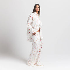 COTTON POPLIN OVERSIZED SLEEP SET | MARBLE CHERUB PRINT ON A MODEL SIDE VIEW @ | FOCUS: 0.0, 1.0, 0.9