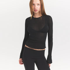 SHEER RIB LONG SLEEVE | SOOT ON A MODEL SIDE VIEW @ | FOCUS: 0.0, 1.0, 0.9
