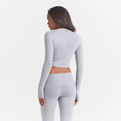 ESSENTIAL SWEATERS ROUNDED CROPPED CARDIGAN | MID HEATHER GREY & LAYS FLAT ON A WHITE BACKGROUND | FLT