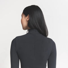 COTTON JERSEY TURTLENECK LONG SLEEVE | SOOT ON A MODEL BACK VIEW @ | FOCUS: 0.0, 1.0, 0.9