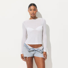 SHEER COTTON LONG SLEEVE T-SHIRT | SNOW ON A MODEL SIDE VIEW | FOCUS: 0.0, 1.0, 0.9