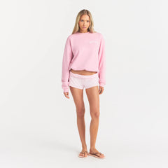 COTTON FLEECE CLASSIC CREWNECK | HALITE WITH SNOW LOGO ON A MODEL FRONT VIEW @ | FOCUS: 0.0, 1.0, 0.9