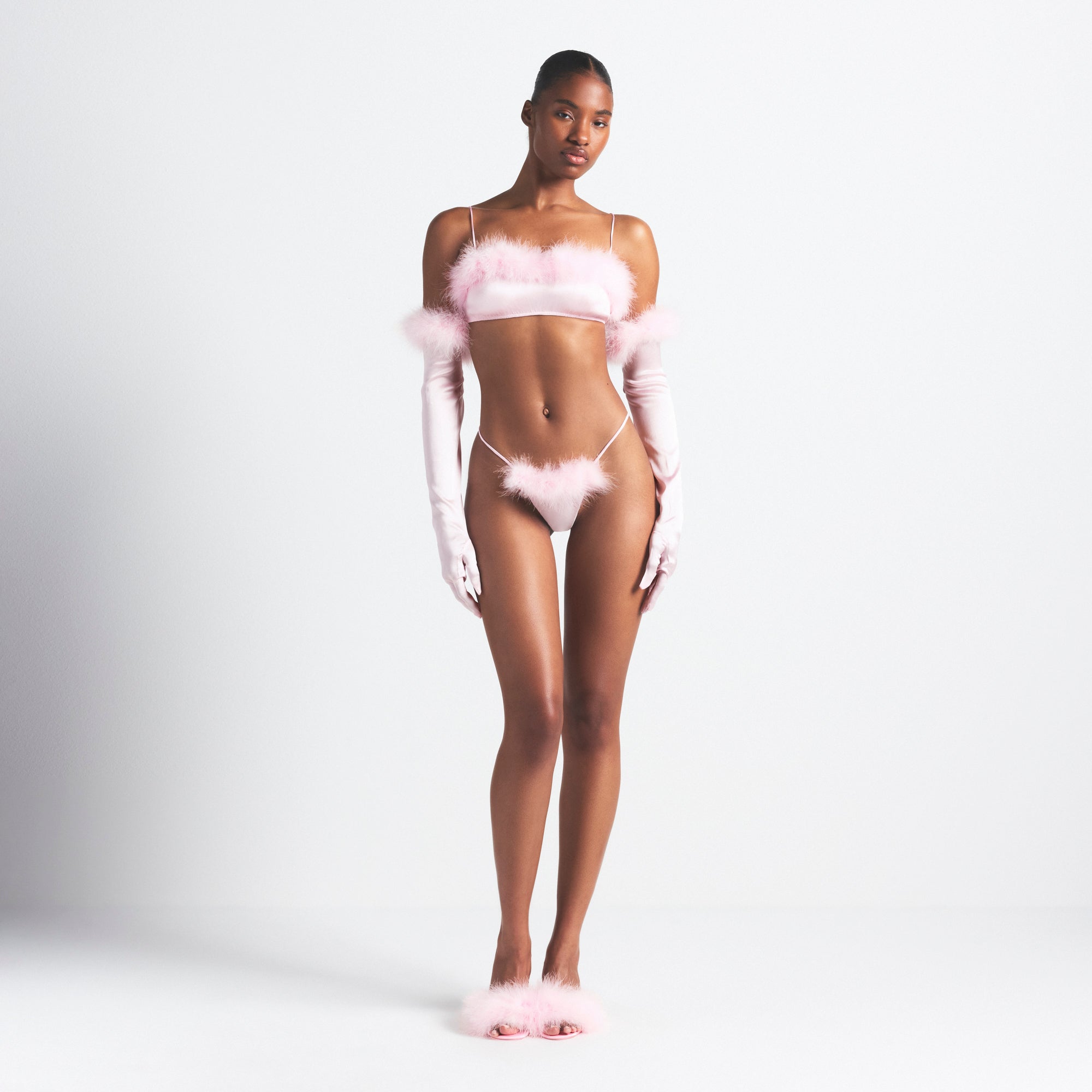 SILK FEATHER TRIM GLOVES | CHERRY BLOSSOM ON A MODEL FRONT VIEW @ | FOCUS: 0.0, 1.0, 0.9