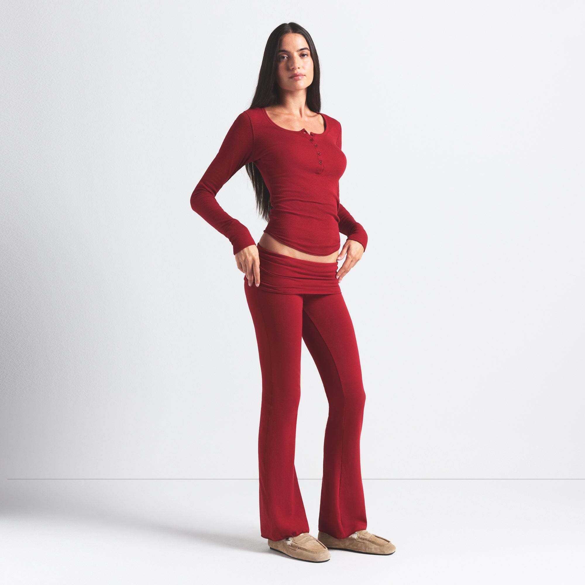 COTTON JERSEY FOLDOVER PANT | BRICK ON A MODEL FRONT VIEW @ | FOCUS: 0.0, 1.0, 0.9