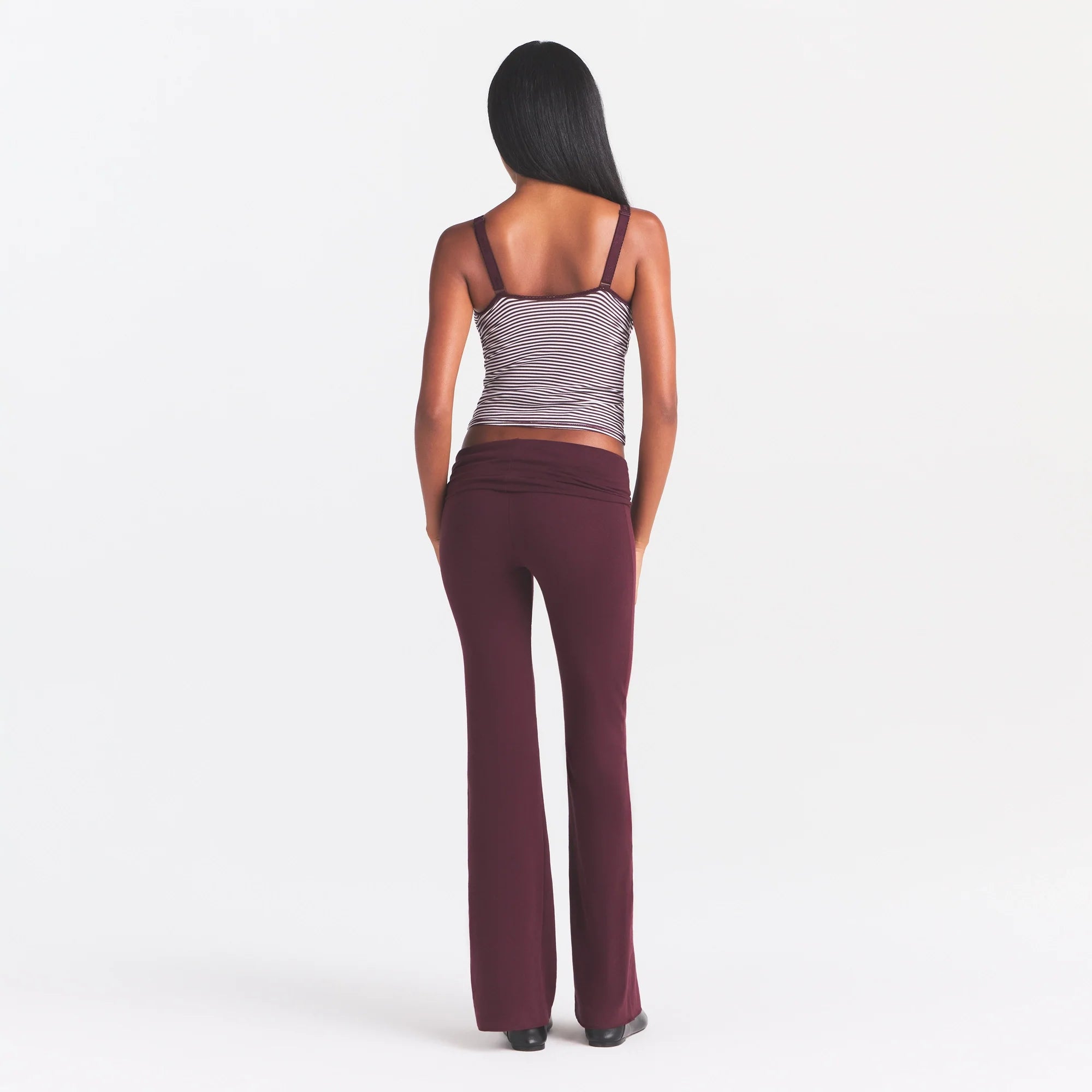 COTTON JERSEY FOLDOVER PANT | CURRANT & LAYS FLAT ON A WHITE BACKGROUND | FLT @ | FOCUS: 0.0, 1.0, 0.9