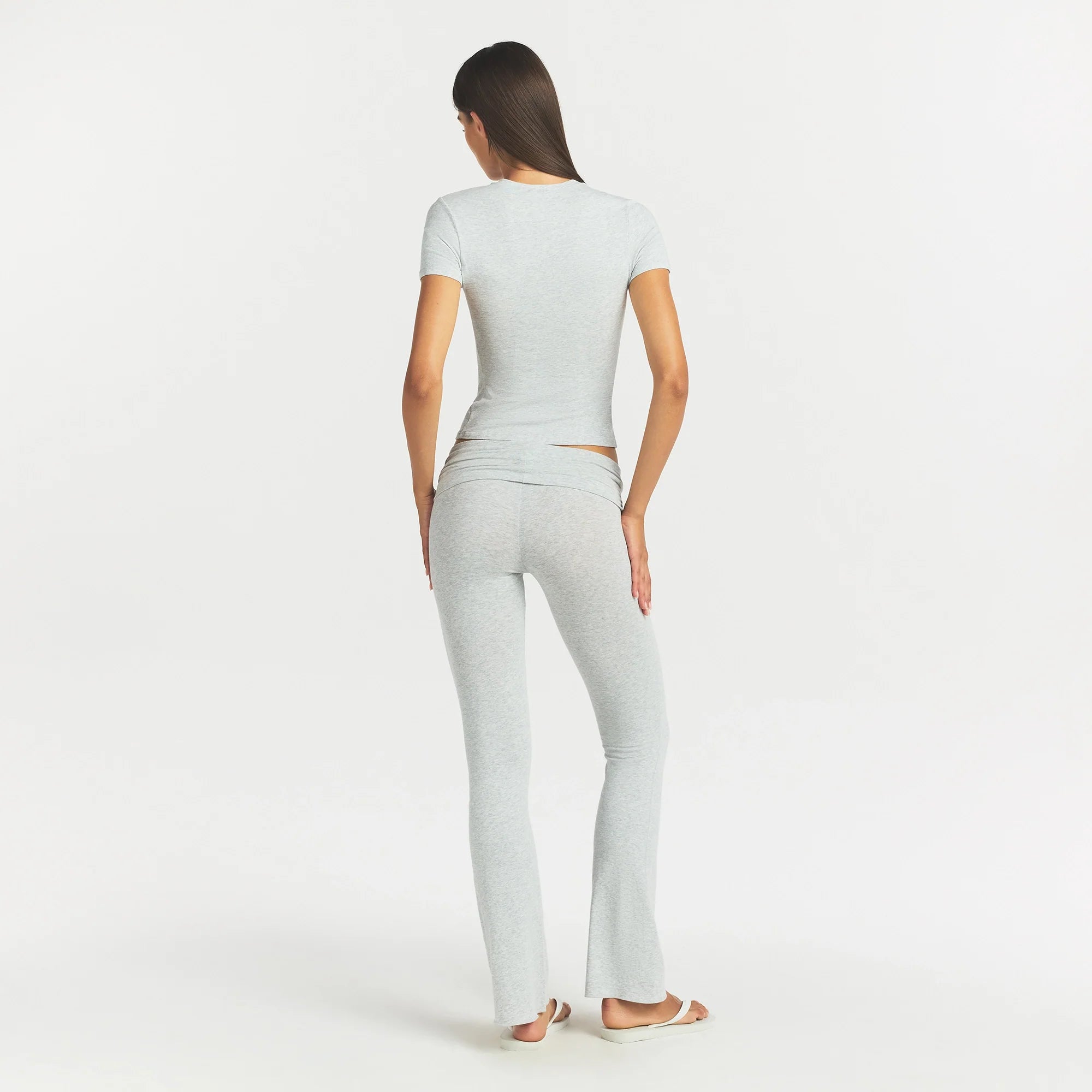 COTTON JERSEY FOLDOVER PANT | LIGHT HEATHER GREY ON A MODEL BACK VIEW @ | FOCUS: 0.0, 1.0, 0.9