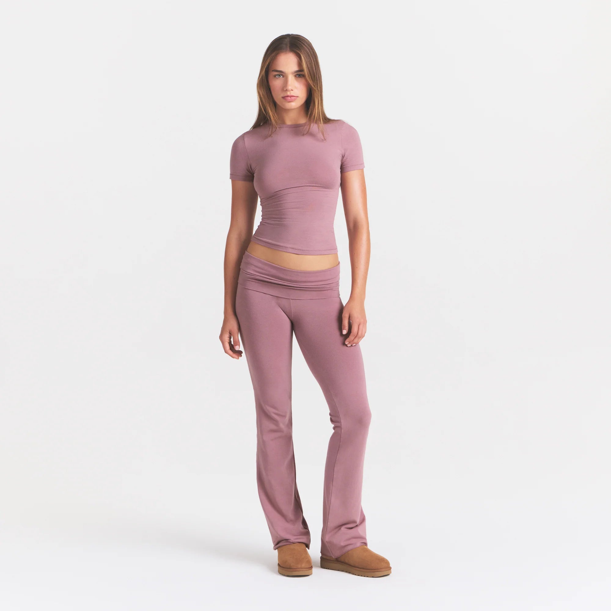 COTTON JERSEY FOLDOVER PANT | MUTED MAUVE ON A MODEL FRONT VIEW @ | FOCUS: 0.0, 1.0, 0.9