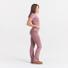 COTTON JERSEY FOLDOVER PANT | MUTED MAUVE ON A MODEL SIDE VIEW @ | FOCUS: 0.0, 1.0, 0.9