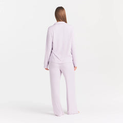 SOFT LOUNGE SLEEP SET | IRIS MICA ON A MODEL BACK VIEW @ | FOCUS: 0.0, 1.0, 0.9
