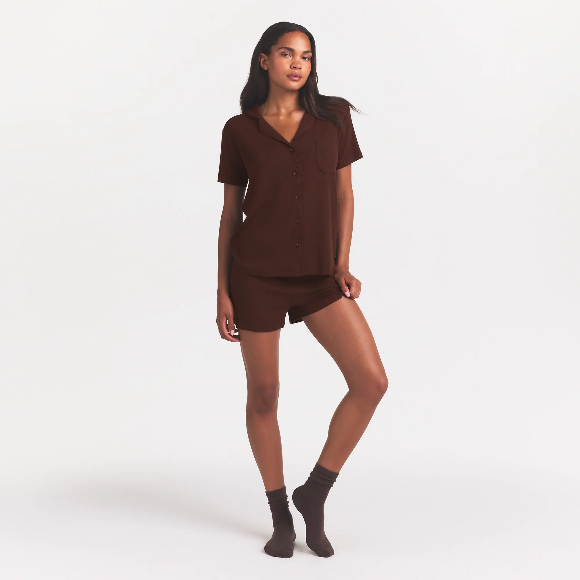 SOFT LOUNGE SHORT SLEEP SET | COCOA ON A MODEL FRONT VIEW