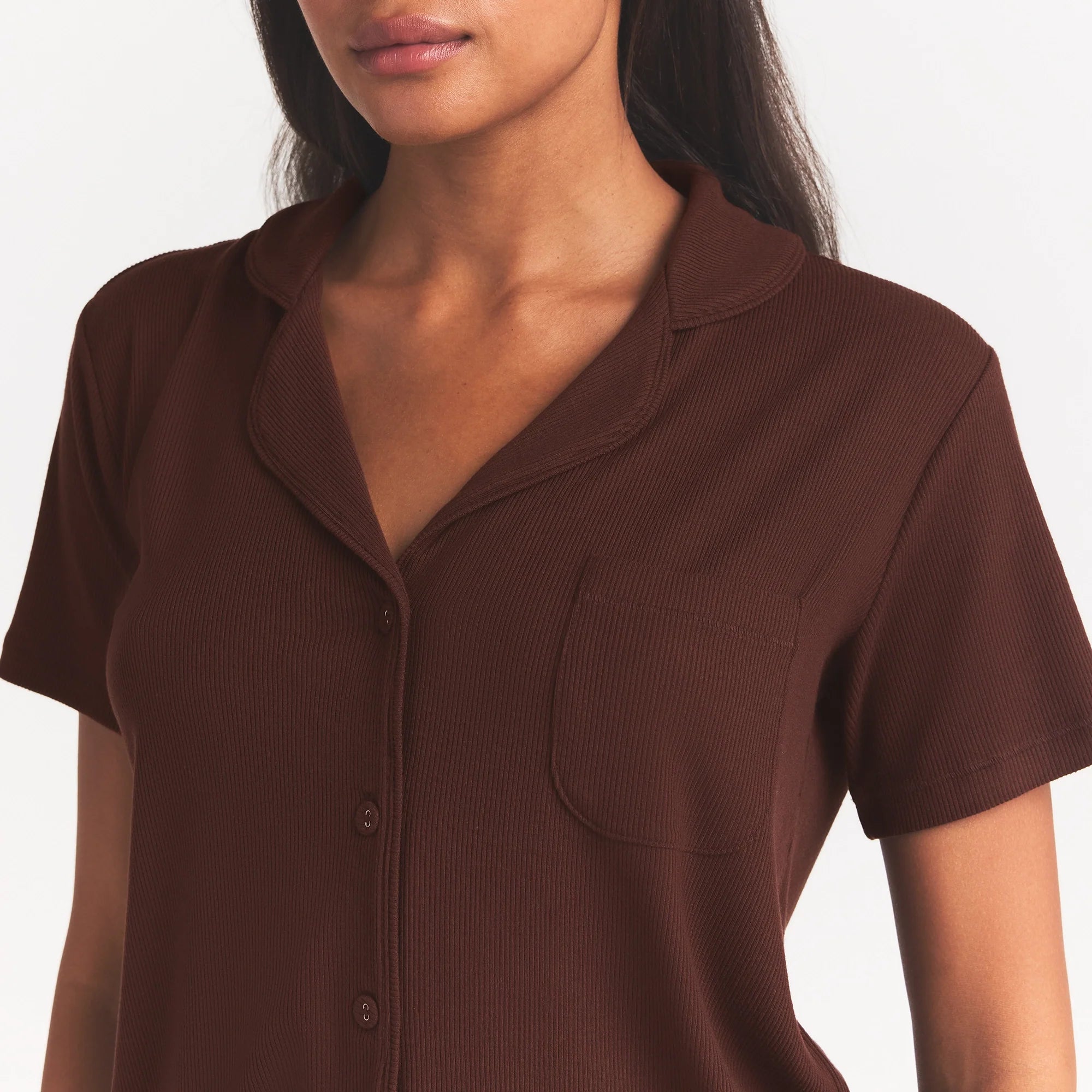 SOFT LOUNGE SHORT SLEEP SET | COCOA ON A MODEL FRONT VIEW @ | FOCUS: 0.0, 1.0, 0.9