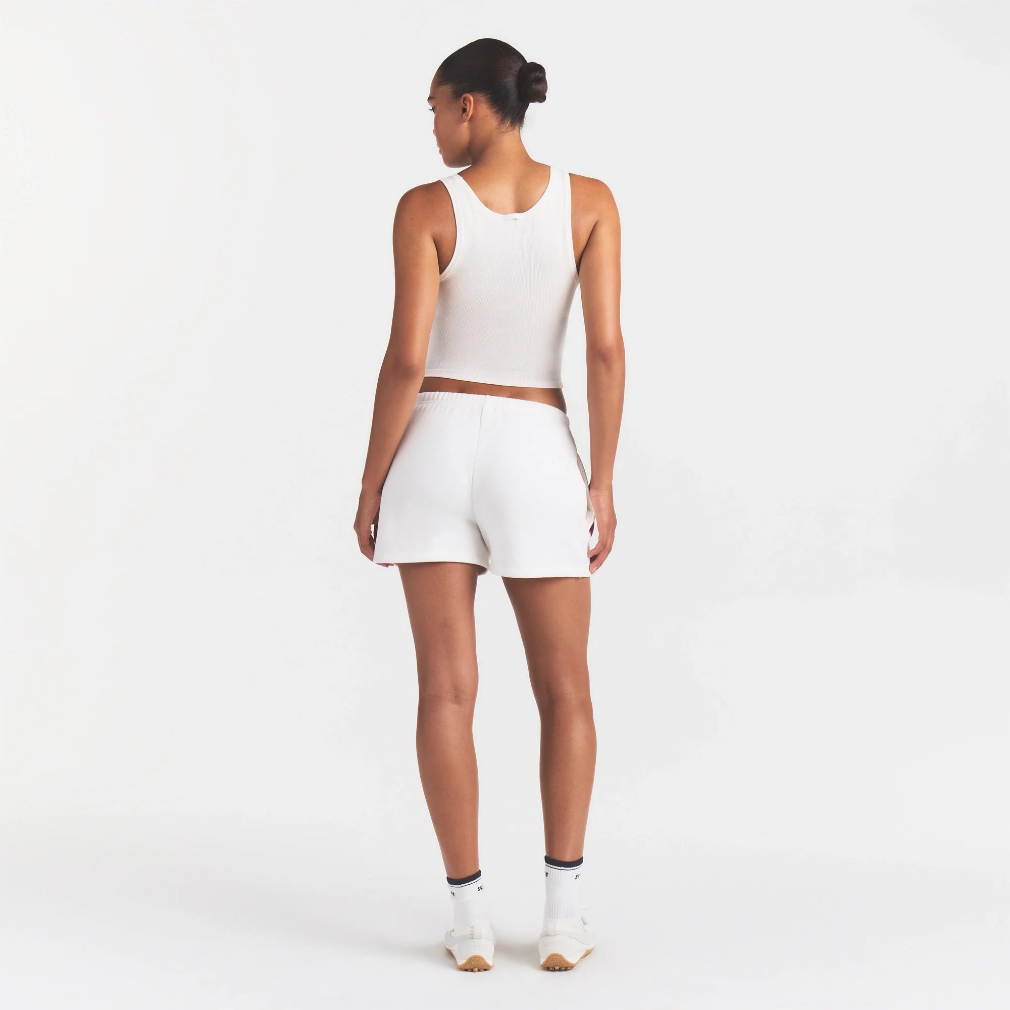 COTTON RIB TANK | MARBLE ON A MODEL FRONT VIEW @ | FOCUS: 0.0, 1.0, 0.9