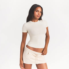 COTTON JERSEY T-SHIRT | BONE ON A MODEL FRONT VIEW @ | FOCUS: 0.0, 1.0, 0.9