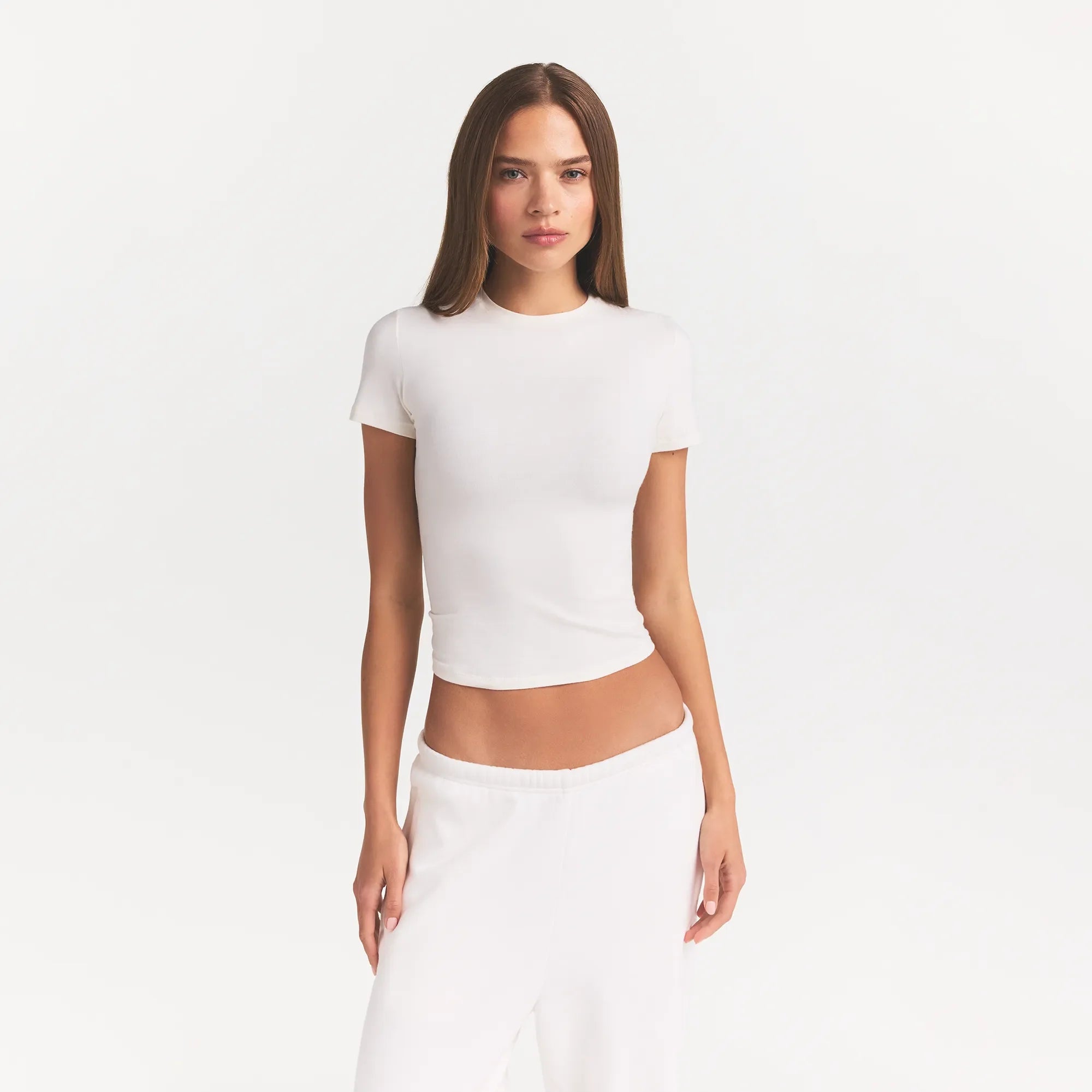 COTTON JERSEY T-SHIRT | MARBLE ON A MODEL FRONT VIEW @ | FOCUS: 0.0, 1.0, 0.9