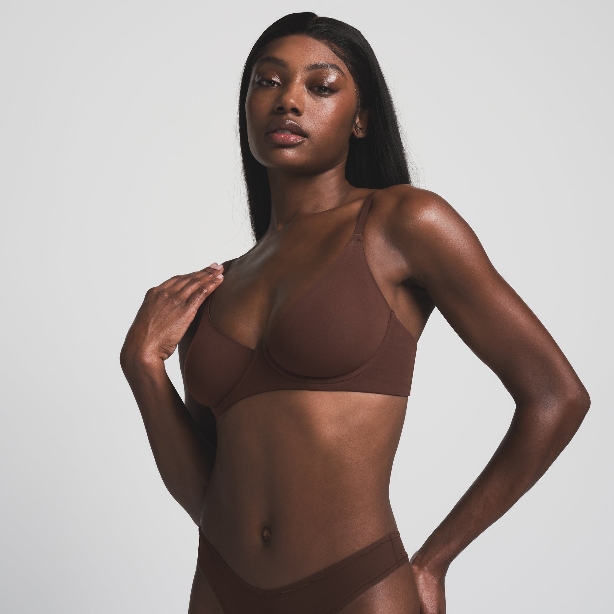 FITS EVERYBODY UNLINED DEMI BRA | COCOA ON A MODEL FRONT VIEW | FOCUS: 0.0, 1.0, 0.9