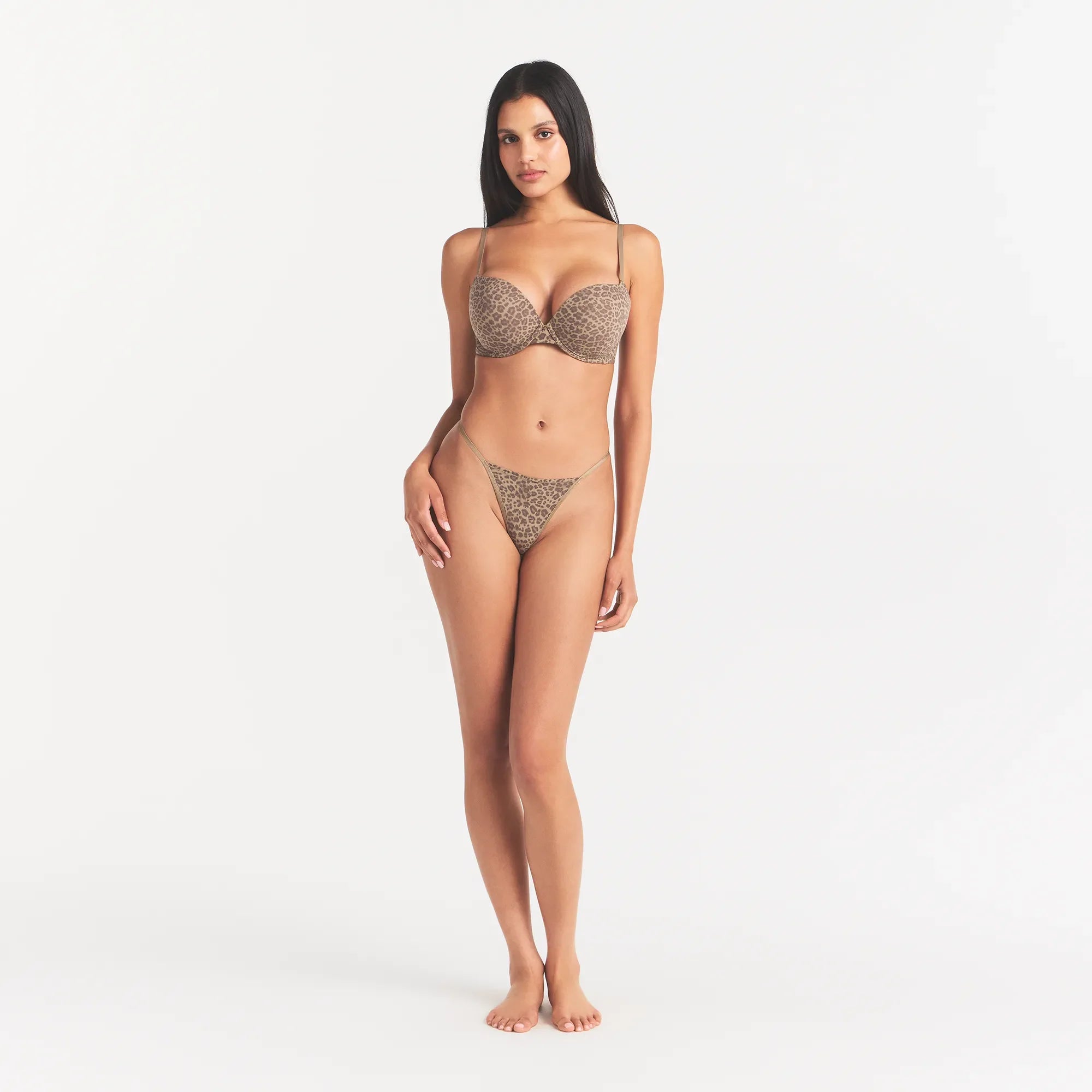 FITS EVERYBODY PUSH-UP BRA | DESERT LEOPARD INK PRINT ON A MODEL FRONT VIEW @ | FOCUS: 0.0, 1.0, 0.9