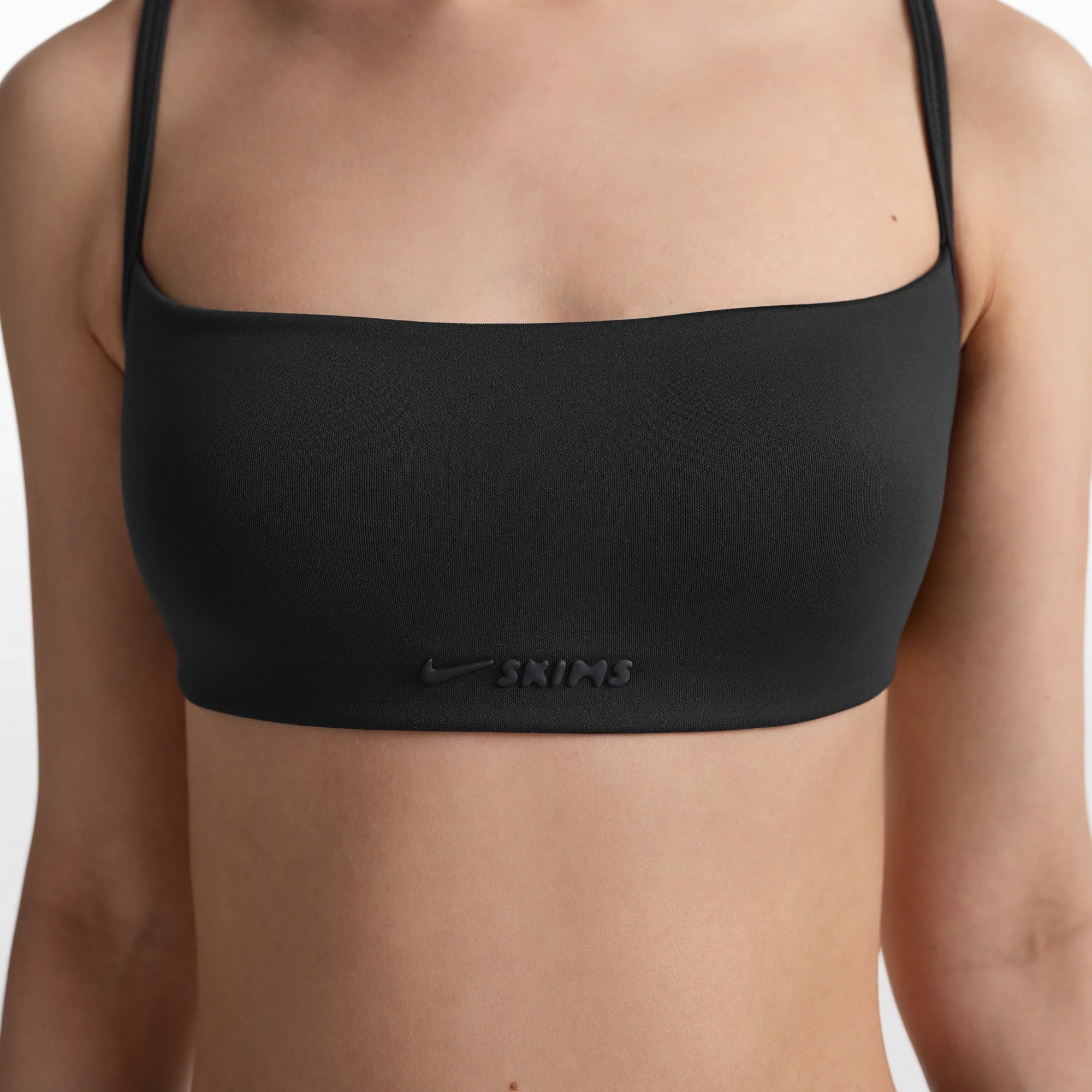 NikeSKIMS MATTE MICRO BRA | OBSIDIAN ON A MODEL FRONT VIEW @ | FOCUS: 0.0, 1.0, 0.9