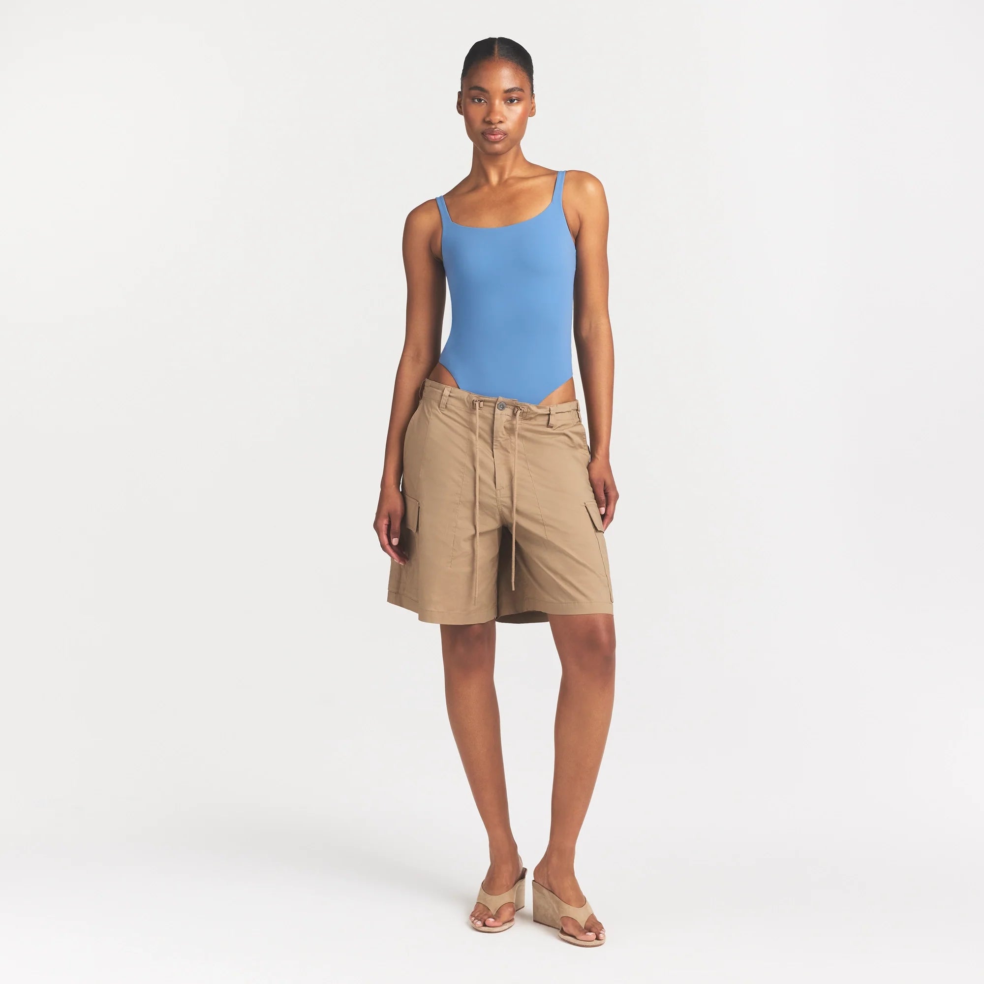 FITS EVERYBODY SQUARE NECK BODYSUIT | ARCTIC ON A MODEL FRONT VIEW @ | FOCUS: 0.0, 1.0, 0.9