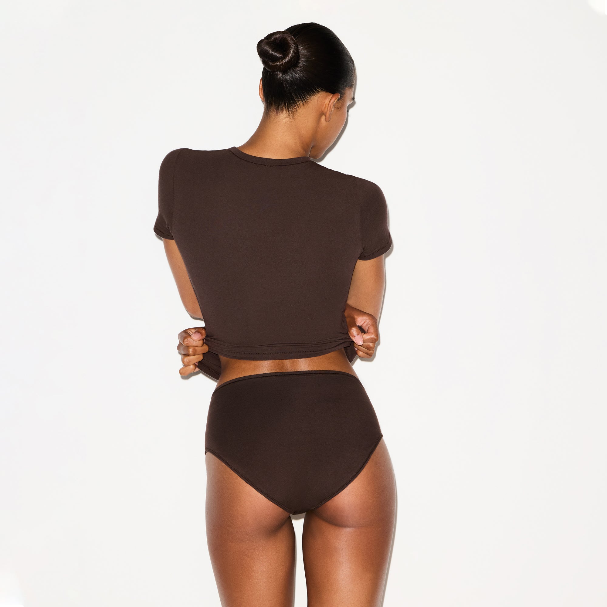 PERIOD PANTIES BRIEF | ESPRESSO ON A MODEL SIDE VIEW @ | FOCUS: 0.0, 1.0, 0.9