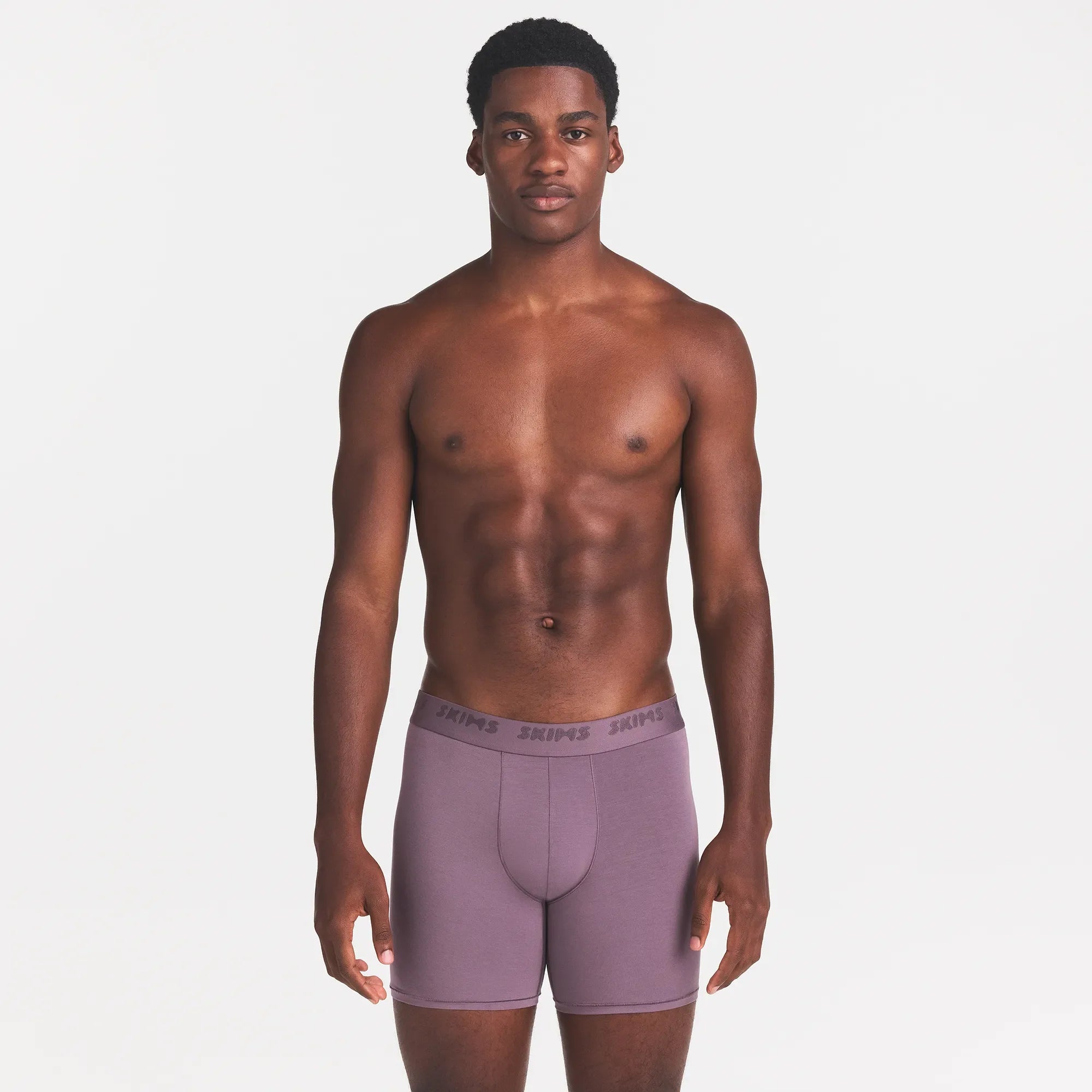 SKIMS STRETCH MENS 5" BOXER BRIEF | IRIS ON A MODEL FRONT VIEW @ | FOCUS: 0.0, 1.0, 0.9